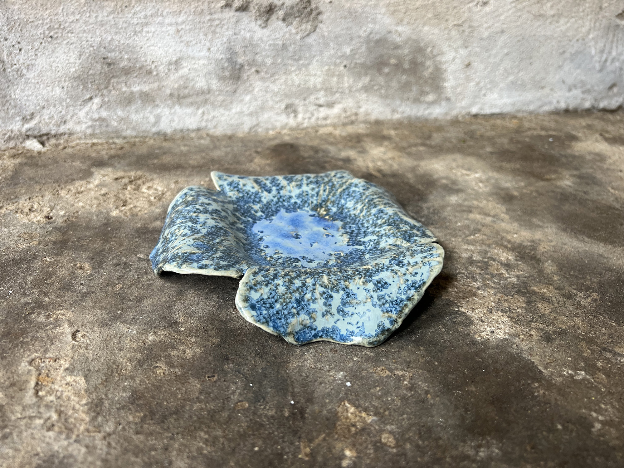 Wildflower tray by atelier Desirée atelier