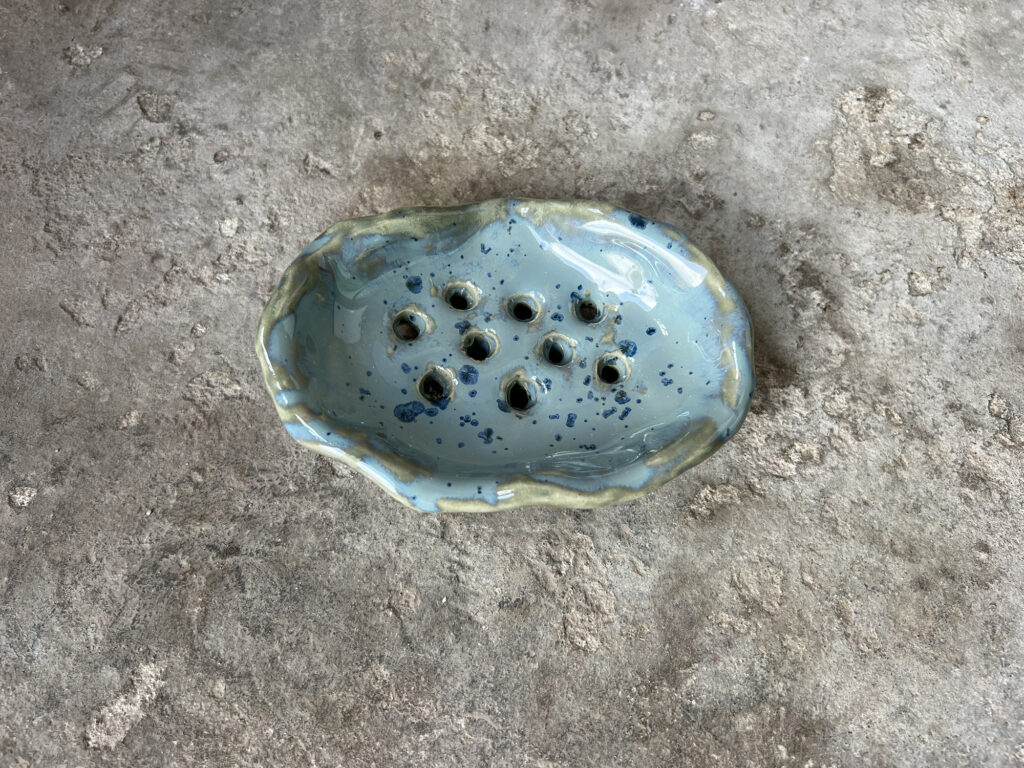 teal seashell soap dish