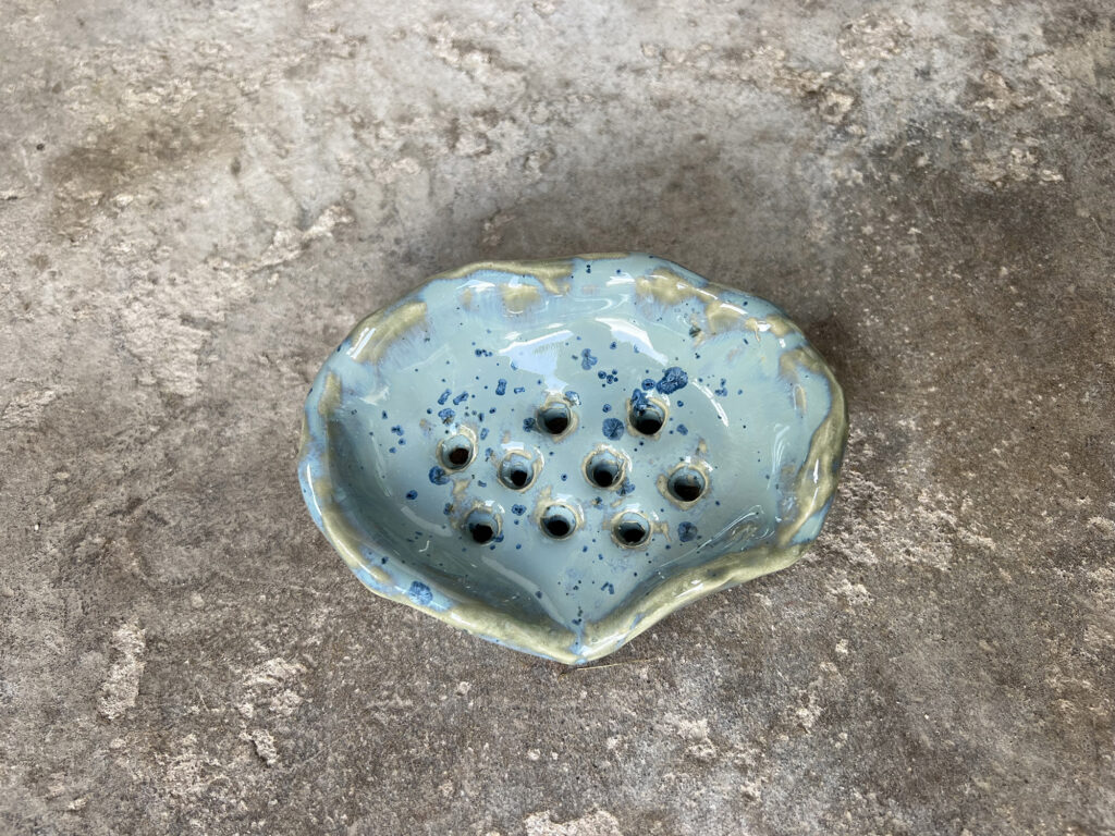 teal seashell soap dish