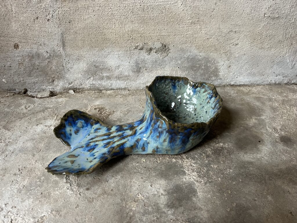 Pot shaped like Mermaid tail