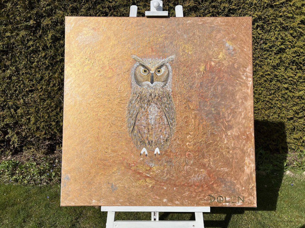 Owl on gold