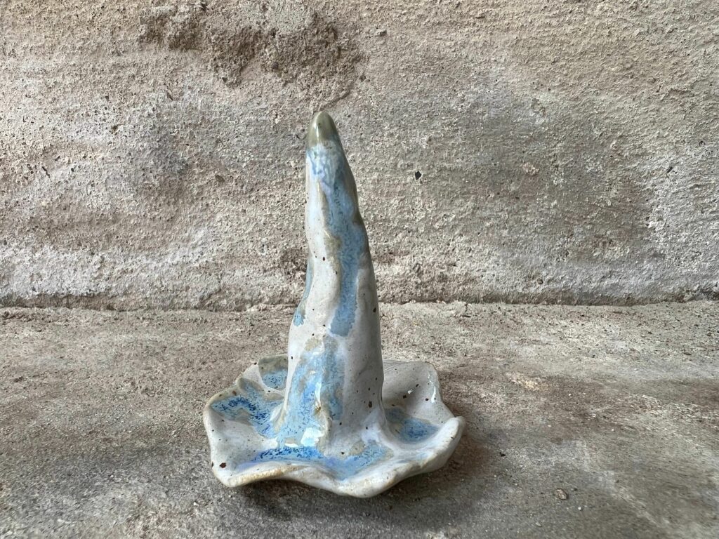 ceramic ring holder